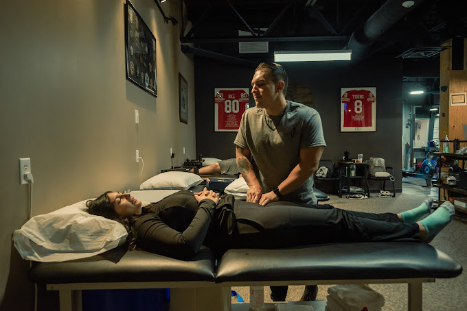 Dr. Richi Krottmayer from Elevate You  Physical Therapy helping patient with hip pain. 